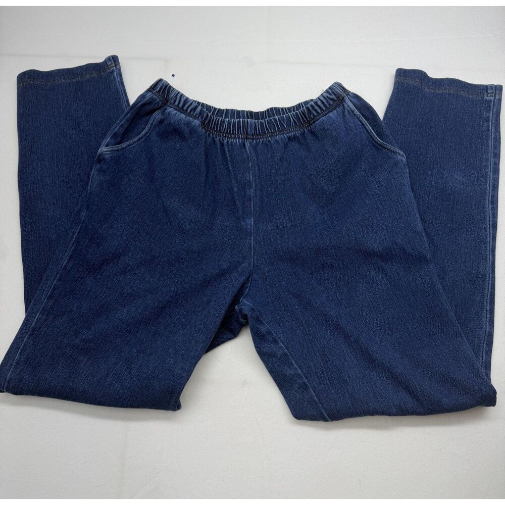 L.L. Bean Jeans Women's Size Medium Dark Wash Straight Leg Pull On Classic Fit